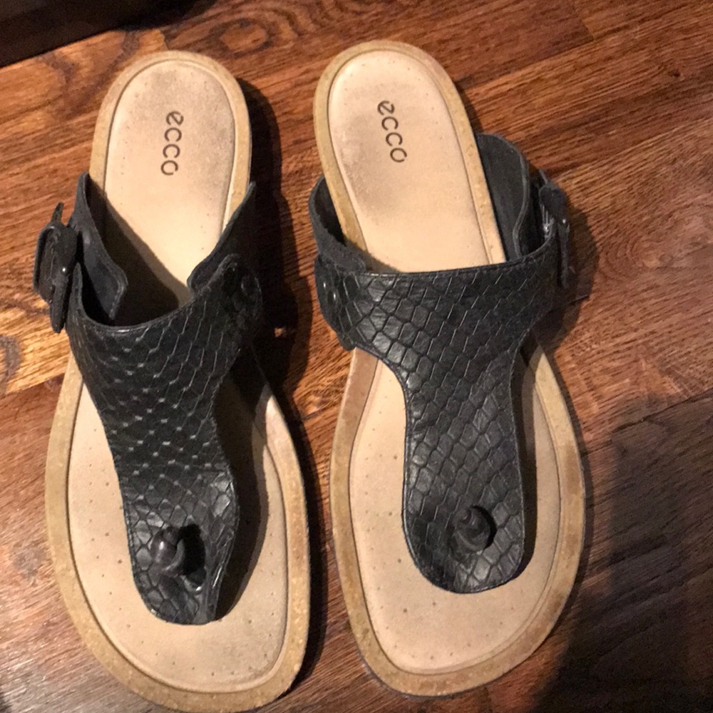 Black leather sandals